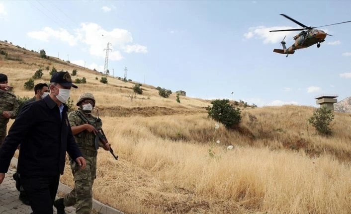 Milli Savunma Bakanı Akar: 700’den fazla hedef vuruldu