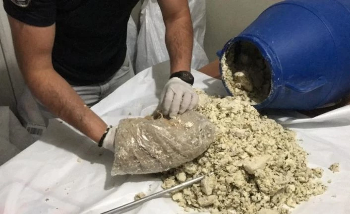 Van'da otlu peynir dolu bidondan zehir çıktı