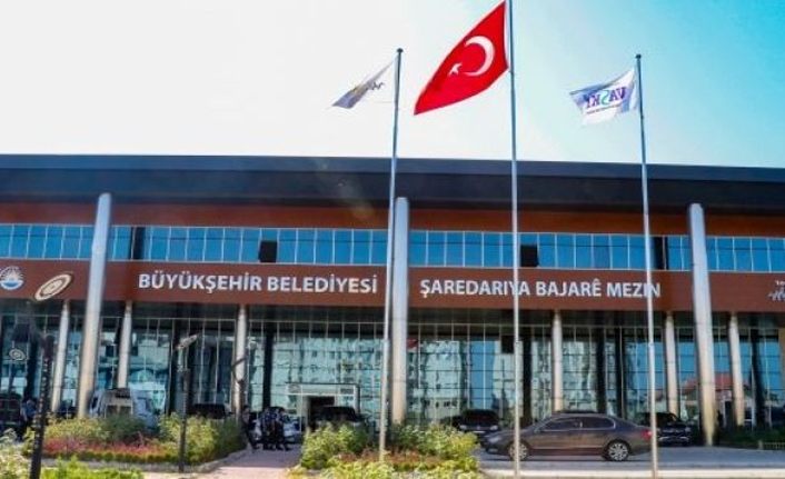 PKK terör örgütünü güçlü göstermek isteyenlerin “Van Büyükşehir Belediyesi'ne bombalı saldırı” yalanı
