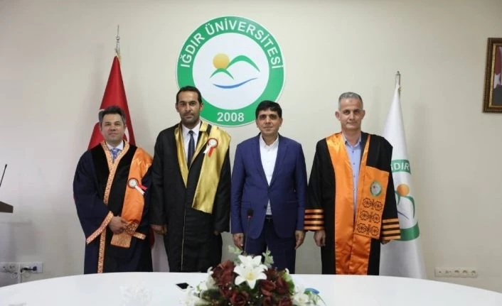 Profesörlük ve Doçentlik unvanı alan öğretim üyeleri cübbelerini giydi
