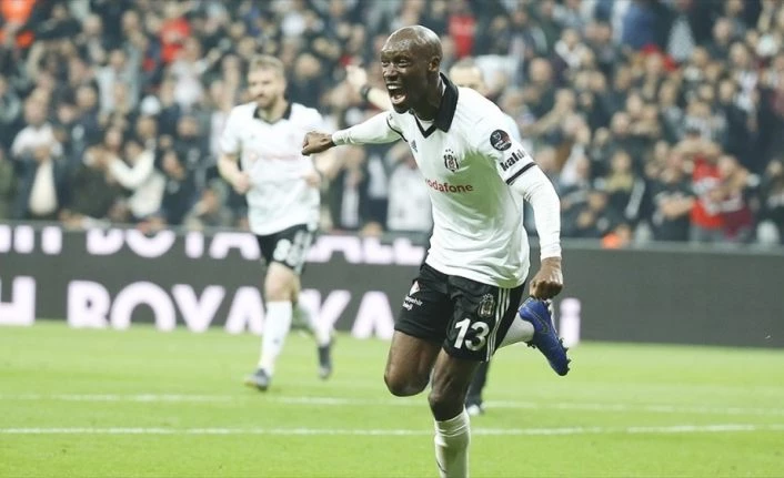 Rekortmen Atiba Hutchinson, Beşiktaş