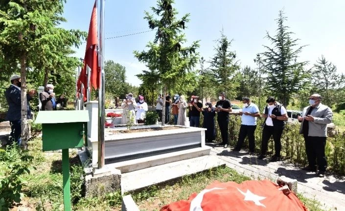 Şehit Mesut Ardıç, şehadetinin 4’üncü yılında kabri başında anıldı