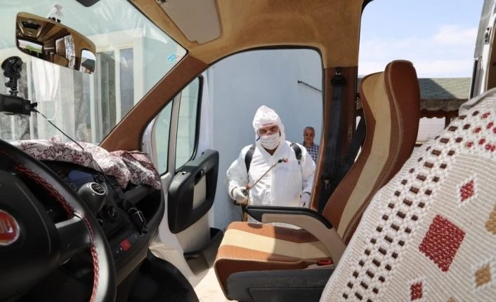 Servis araçları dezenfekte ediliyor