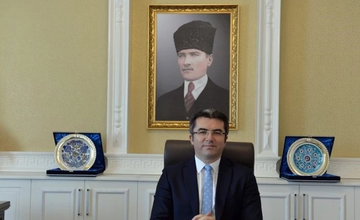 Vali Okay Memiş’ten Babalar Günü mesajı