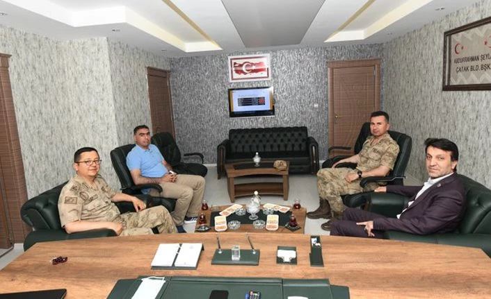 Van İl Jandarma Komutanı Yiğit Çatak Belediye Başkanı Şeylan’ı ziyaret etti