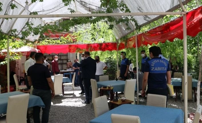 Van’da yeniden hizmete açılan işletmeler denetlendi
