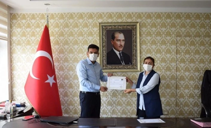 Vefa Sosyal Destek Gurubu mensuplarına teşekkür belgesi