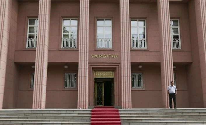 Yargıtay çalışma izni olmayan kişiyi özel güvenlikçi yapan şirkete verilen cezayı onadı