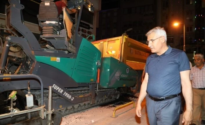Battalgazi belediyesi sokakları asfaltlamaya devam ediyor