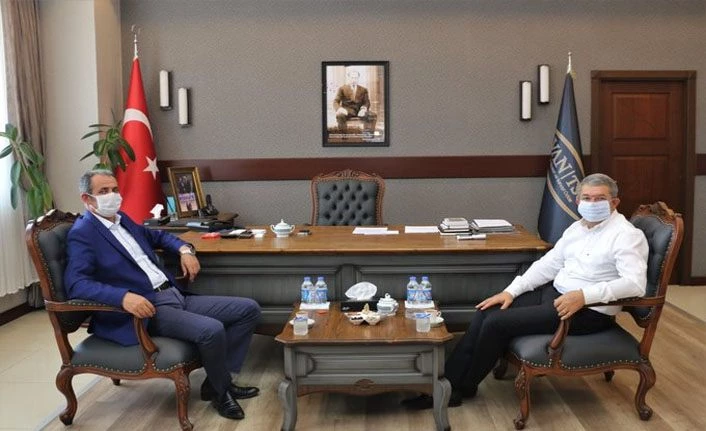 Gürpınar Belediye Başkanı Tanış Van TSO Başkanı Takva’yı ziyaret etti