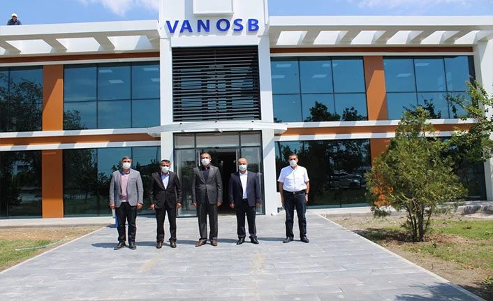 Gürpınar Belediye Başkanı Tanış’tan Van OSB Başkanı Aslan’a ziyaret