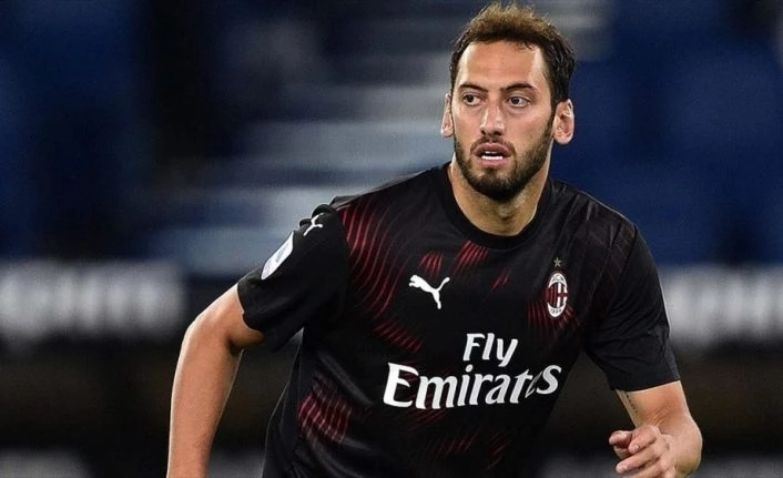 Hakan Çalhanoğlu’na İtalyan basınından övgü dolu sözler