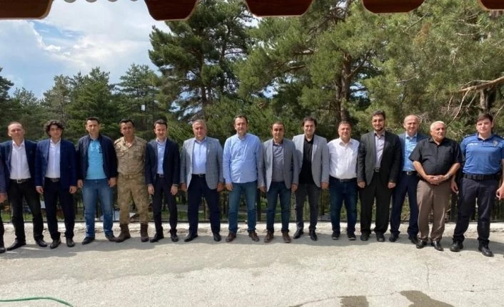 Milli Eğitim Müdürü Bedir Şenkaya’ya veda etti