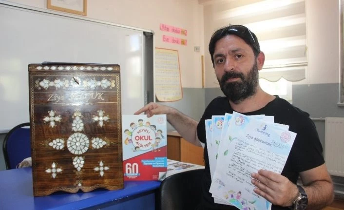 Minik ellerin yazdığı 2023 mektup, mahkumların yaptığı özel sandıkla Bakan Selçuk’a gönderildi