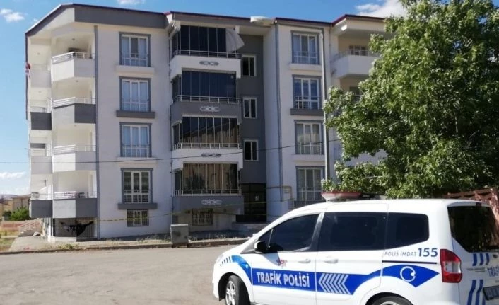 Palu’da vaka sayısı 16’ya yükseldi, ikinci bina da karantinaya alındı