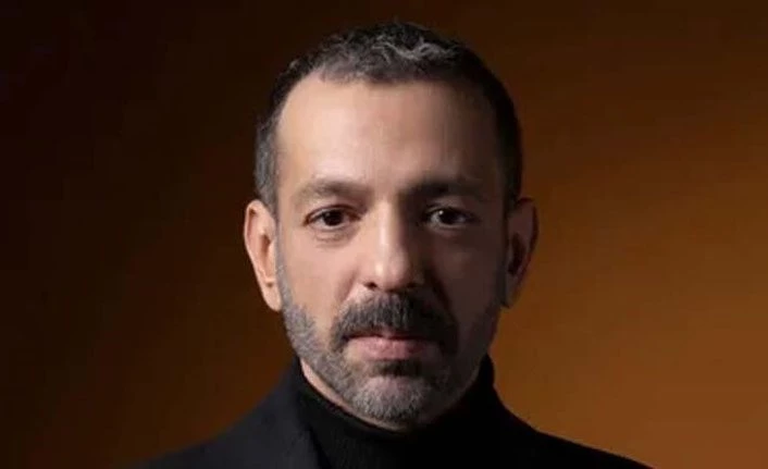 Rubato grubunun solisti Özer Arkun sevgilisini darbetti! Yerdeki kanları temizledi