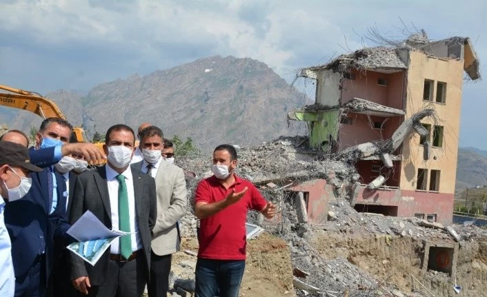 Vali Akbıyık, hayata geçirilen yatırımları yerinde inceledi