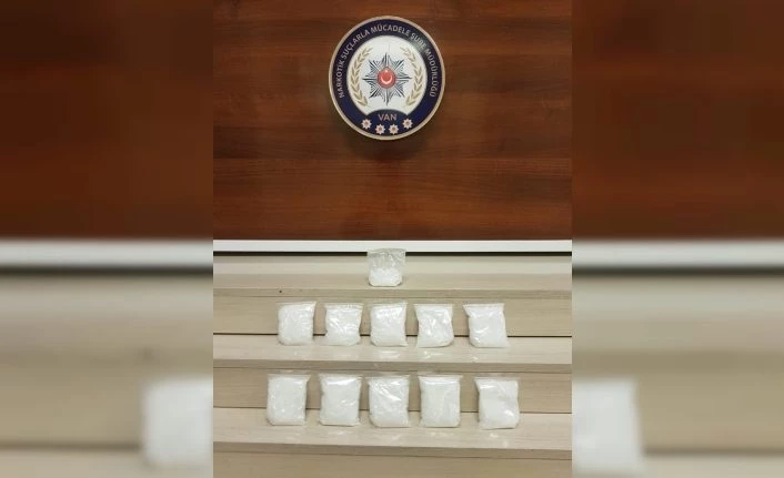Van’da bir şahsın üzerinden 545 gram metamfetamin çıktı