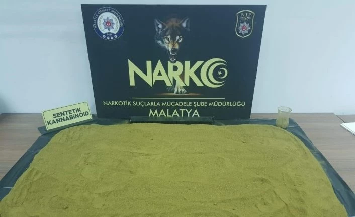 Uyuşturucu satıcıları kıskıvrak yakalandı
