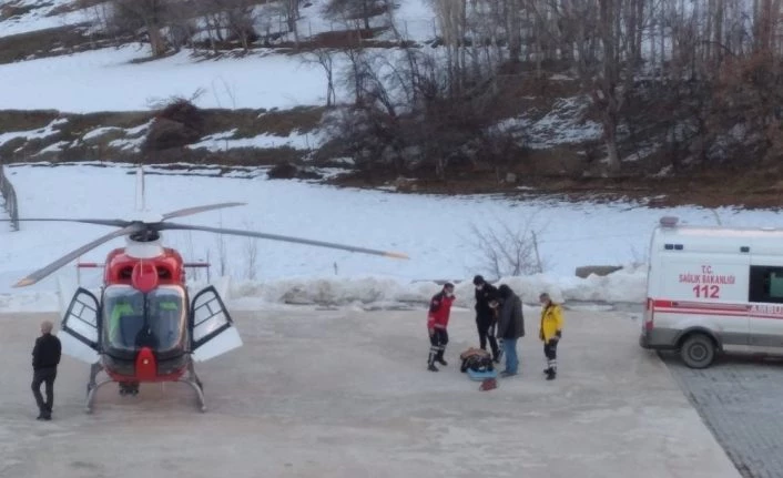 112 helikopteri 2 kez Bahçeraray’a uçtu