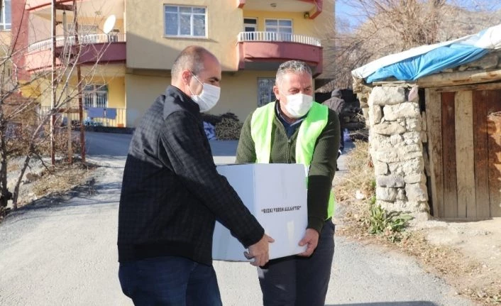 12 nüfuslu aileye Vefa ekibi sahip çıktı