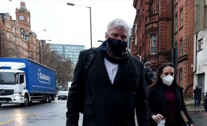 Assange