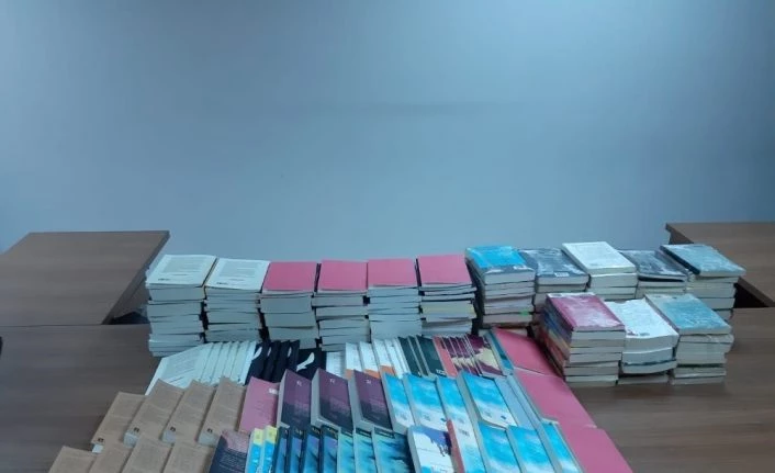 Bandrolsüz  212 adet kitap ele geçirildi