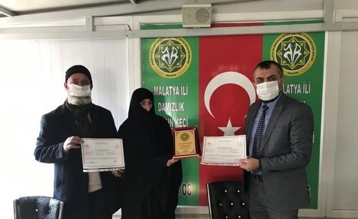 Başarılı yetiştiricilere sertifika verildi