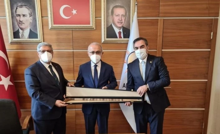 Başkan Çoban Bakan Elvan ile görüştü