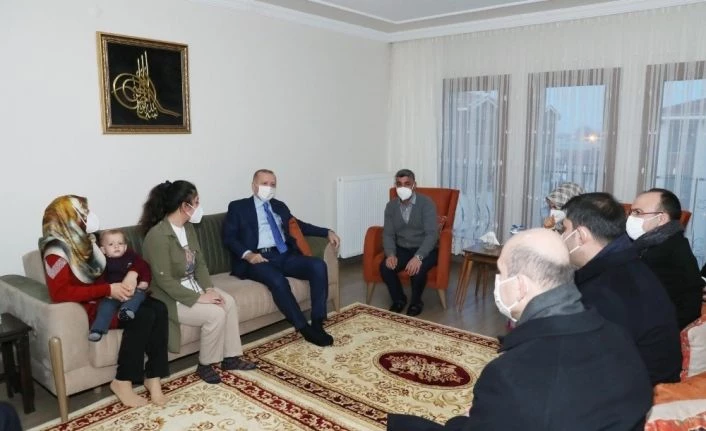 Cumhurbaşkanı Erdoğan’dan ev ziyareti