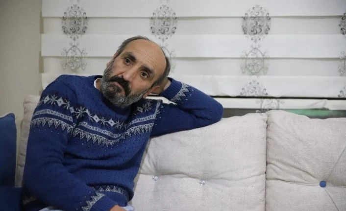 Depremde hamile eşini ve oğlunu kaybeden baba, "oğlum, baba beni annemle birlikte gömün" dedi