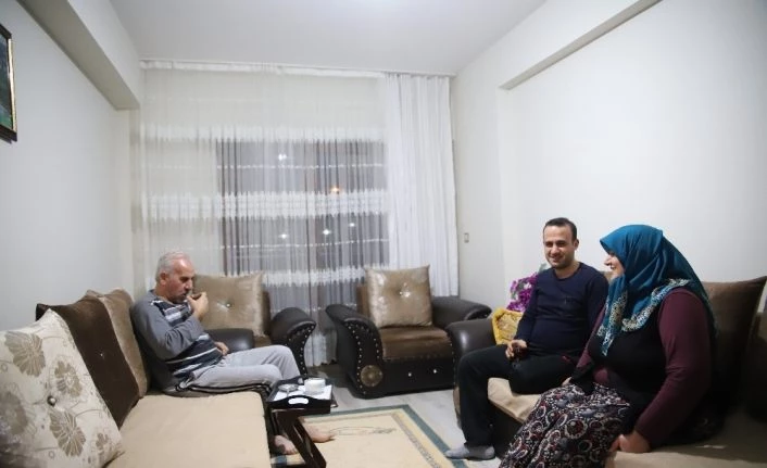 Elazığ depreminin birinci yılı dolmadan birçok aile yeni evlerine girdi