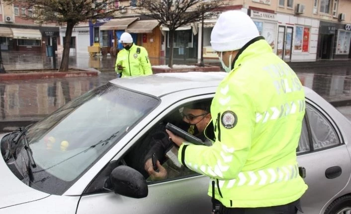 Erzincanlılar kısıtlamalara uyuyor