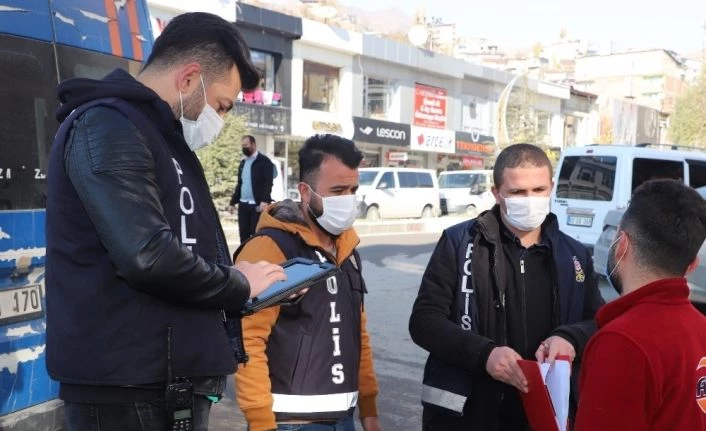 Hakkari polisi tedbirleri elden bırakmıyor