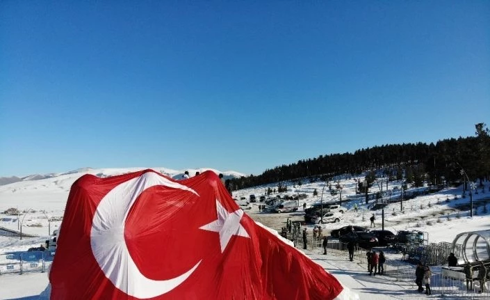 Kardan heykellerin açılışı yapıldı