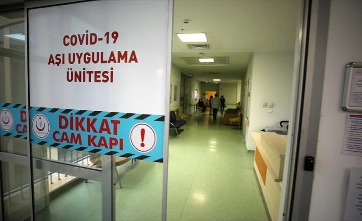 Kovid-19 aşısının uygulanacağı öncelikli gruplar belli oldu
