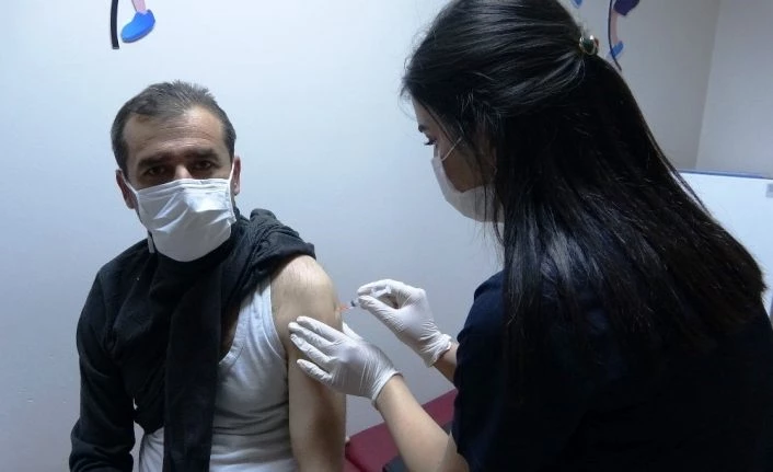 Lokman Hekim Van Hastanesinde aşı heyecanı