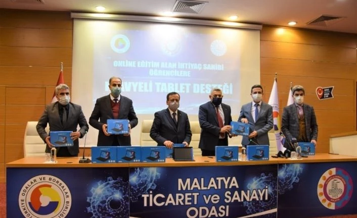 Öğrencilere tablet desteği