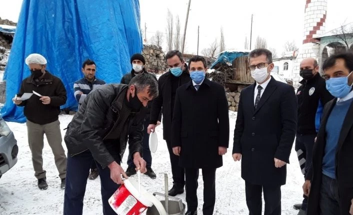 Olur’da sütler kapılardan toplanmaya başladı