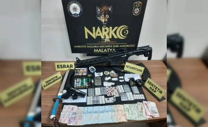 Polis uyuşturucu tacirlerine göz açtırmıyor