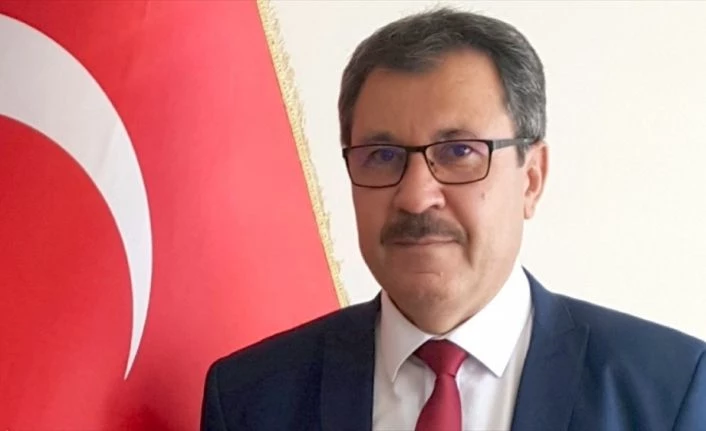 Prof. Dr. Ali Temizel: Sosyal medyada Mevlana iki beğeni için aforizmalara alet ediliyor