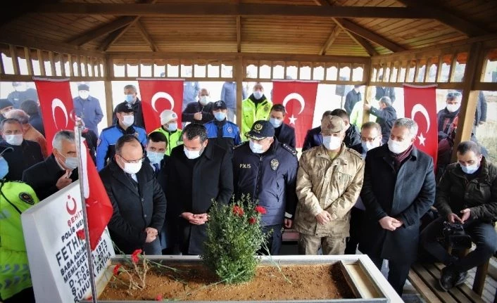 Şehit Fethi Sekin, şehadetinin 4. yılında kabri başında anıldı
