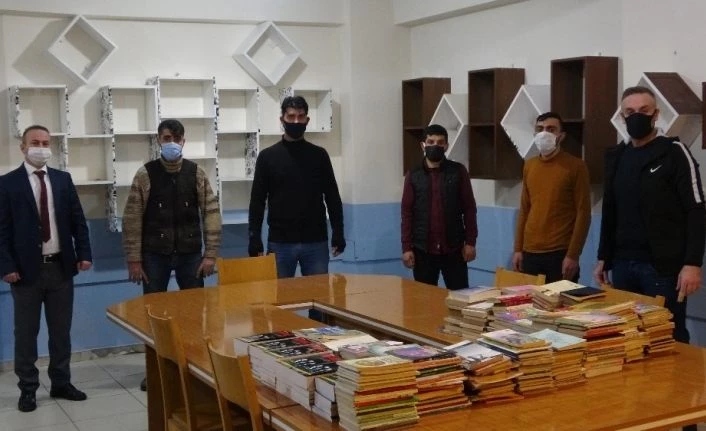 Şehit Samet Çaldır adına atıl malzemelerden kütüphane kuruldu