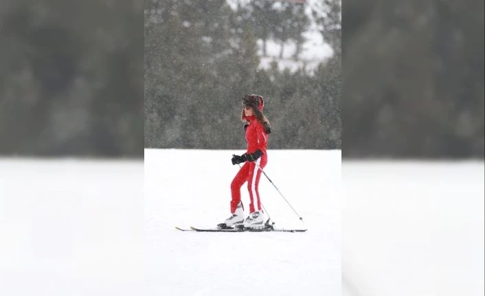 Seren Serengil Palandöken’de moral depoluyor