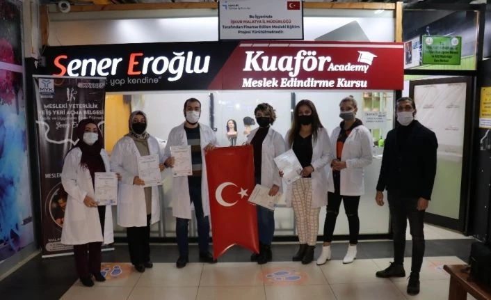 Ücretsiz kurs ile işsizleri hayaline kavuşturuyor