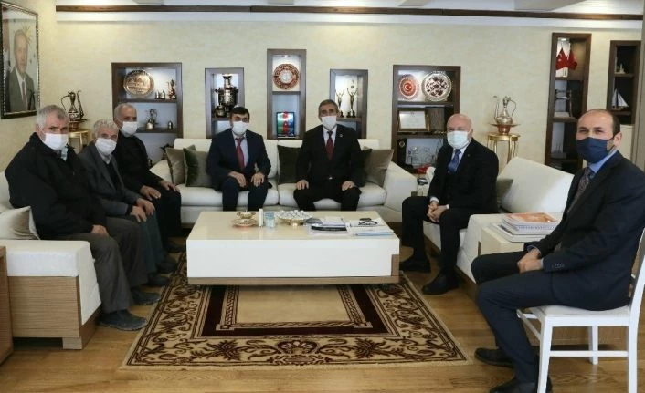 Üzümbağı mahallesi sakinlerinden Başkan Sekmen’e yatırım teşekkürü