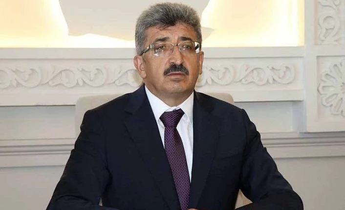 Van Valisi Bilmez: Herkes belediyeyi çarpmaya çalışıyor