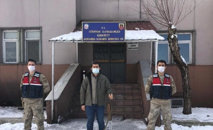 Van’da hem yasağa uymadılar, hem de yasak tüfekle ava çıktılar
