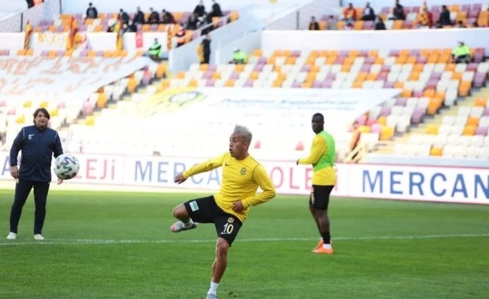 Yeni Malatyaspor’da Cueva’nın affedilmesi gündemde