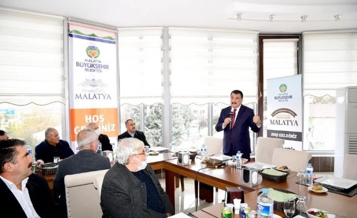 Başkan Gürkan muhtarlarla bir araya geldi